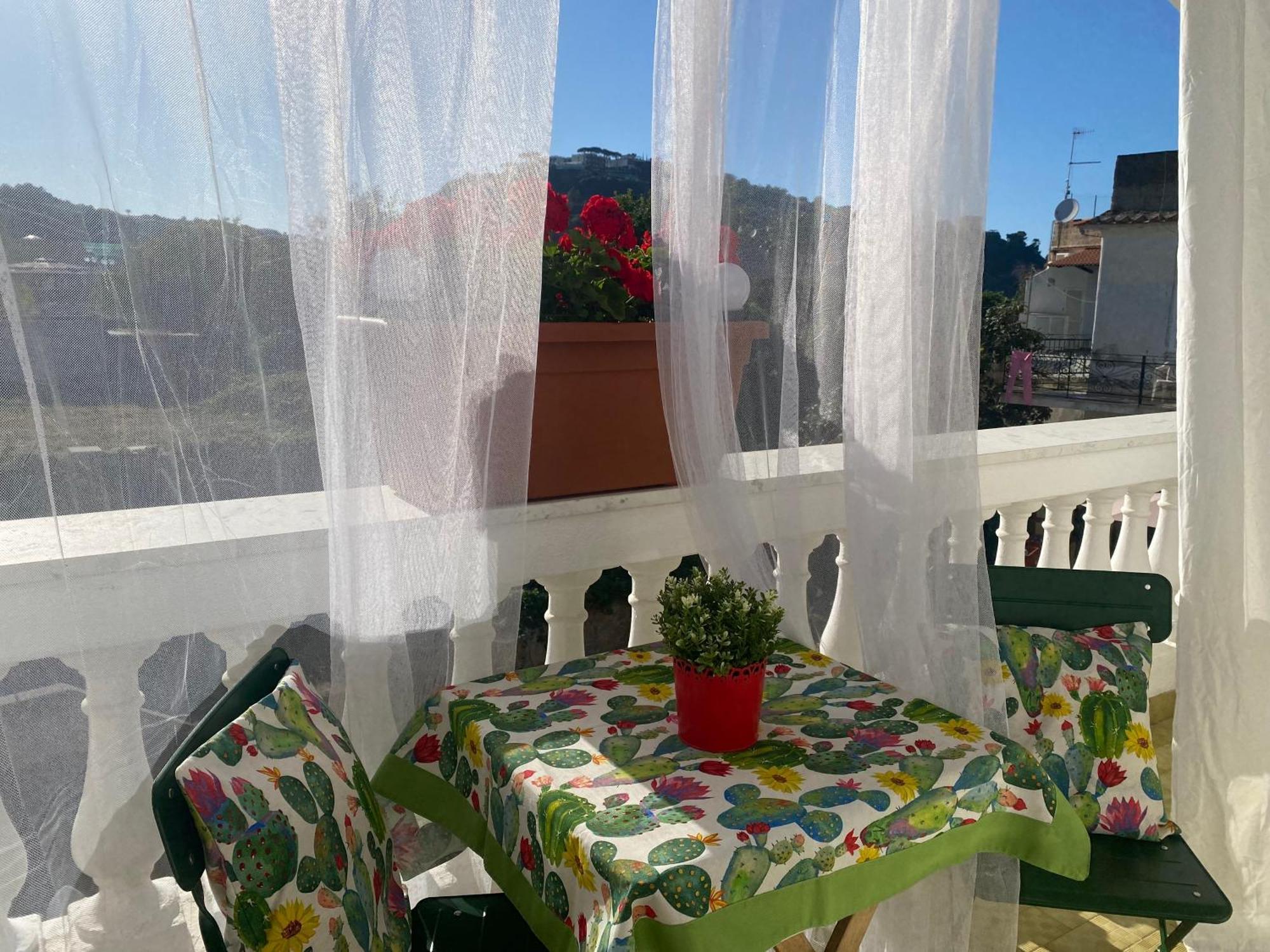Villa Martina Suite Apartament Lacco Ameno  Εξωτερικό φωτογραφία